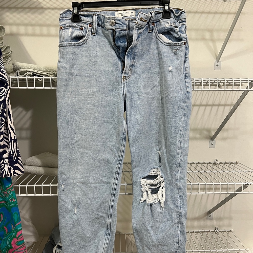 Abercrombie and Fitch The Mom Jeans, High Rise